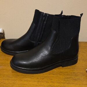 Women's Black Combat Style Zip Boots Size 11 No Boundries NWOT